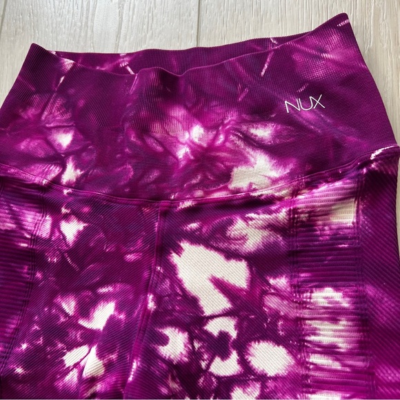 NUX Magenta Tie Dye High Waisted Leggings Size Small - Picture 3 of 4